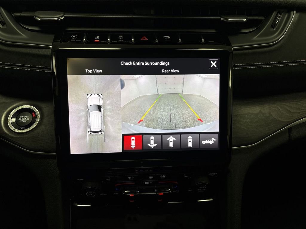 Used 2023 Jeep Grand Cherokee L Limited w/ Luxury Tech Group II image 40