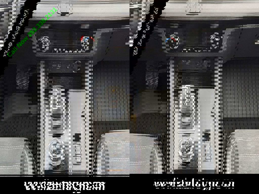 Used 2022 Mitsubishi Outlander SE image 21