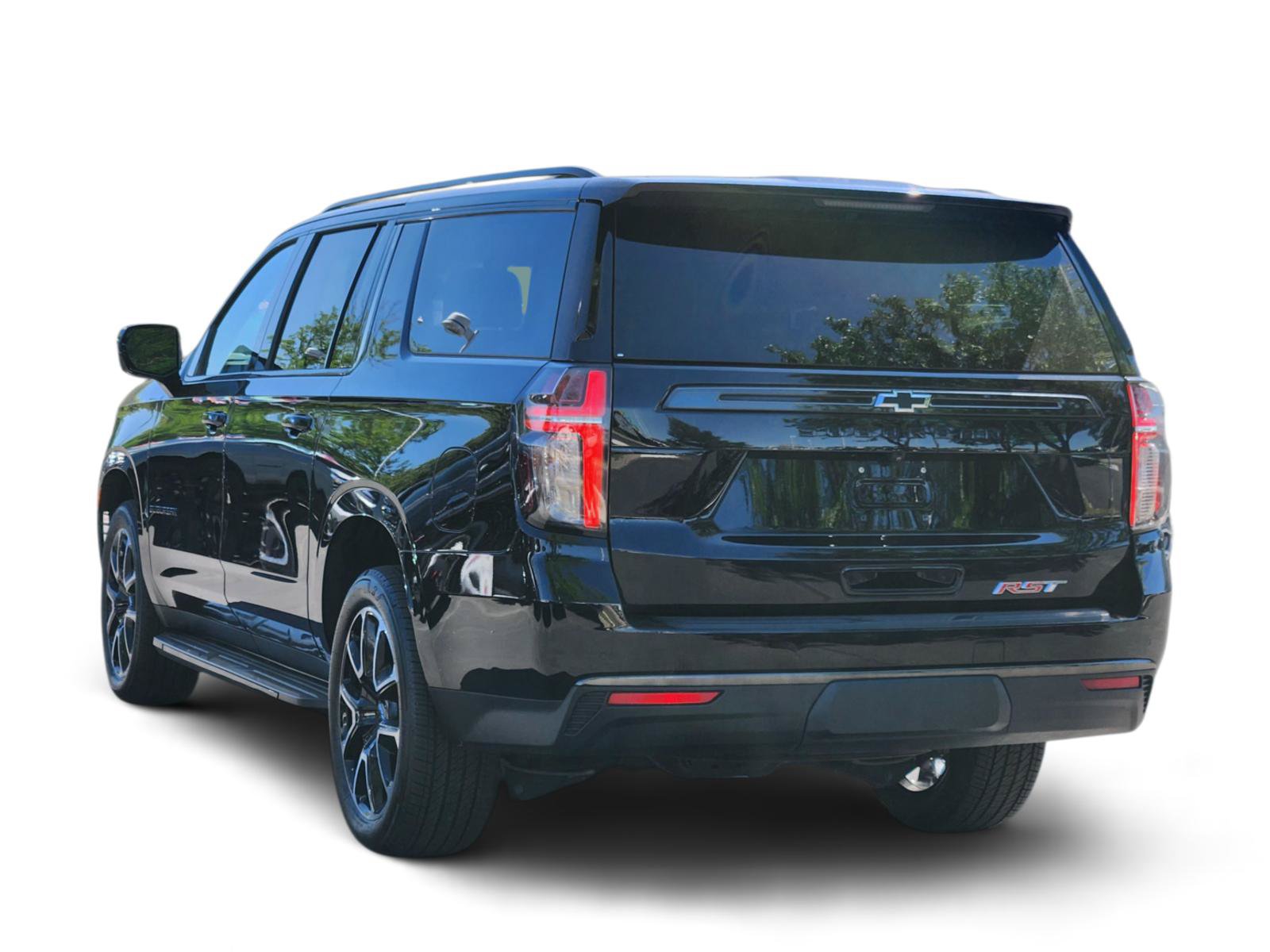 Used 2021 Chevrolet Suburban RST w/ Luxury Package AWD/4WD image 3