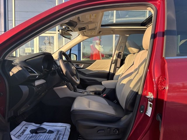 Used 2023 Subaru Forester Limited image 15
