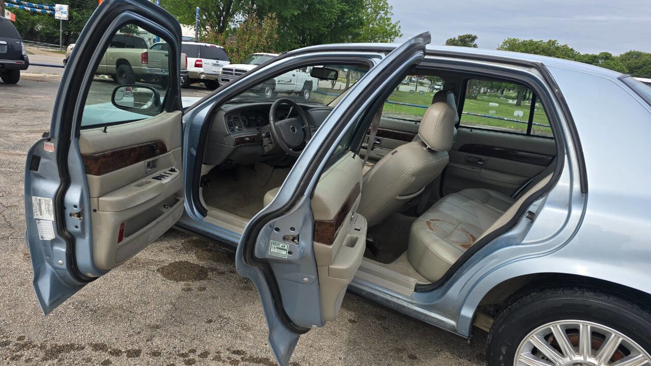 Used 2010 Mercury Grand Marquis LS RWD image 8