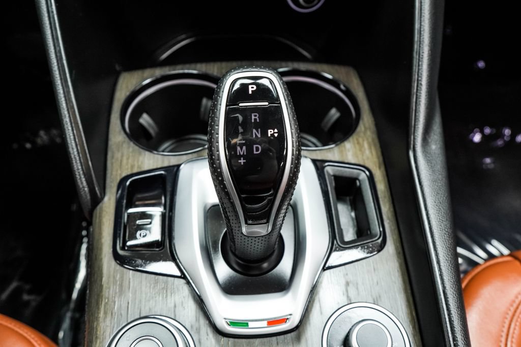 Used 2022 Alfa Romeo Giulia Ti w/ Active Assist Plus Package RWD image 26