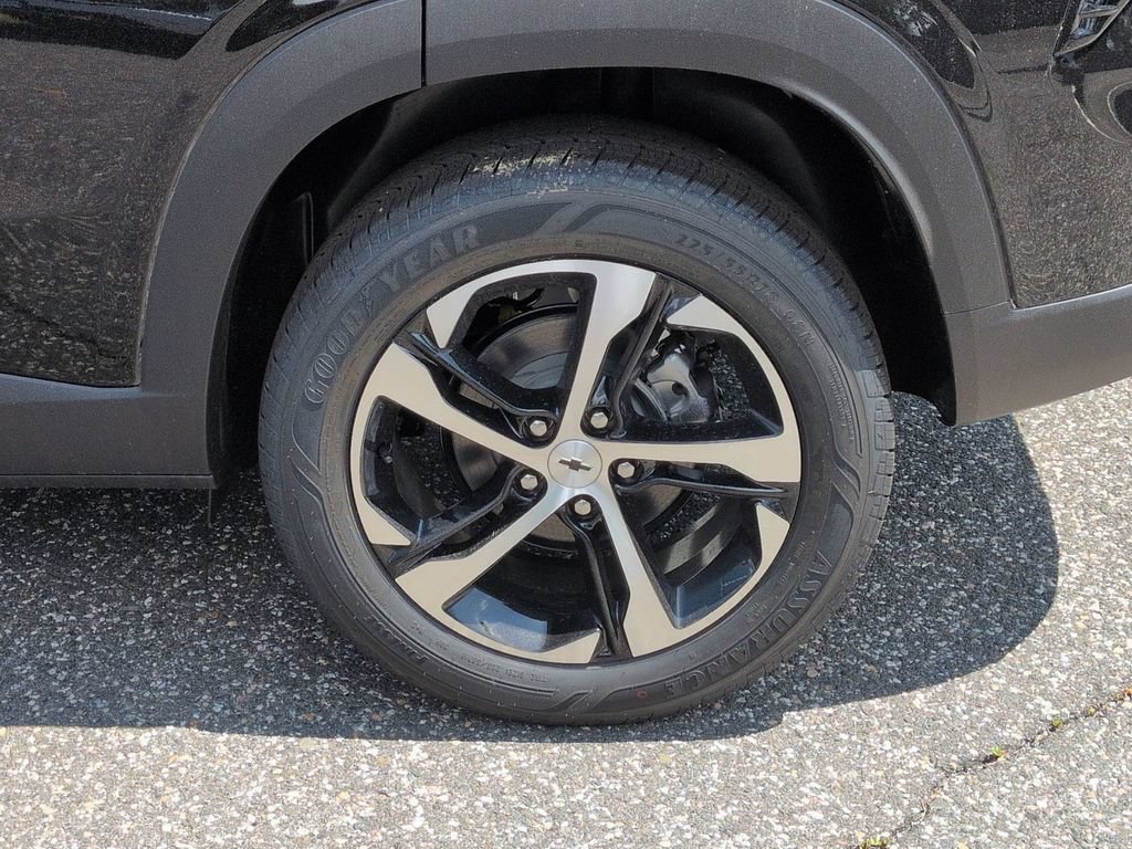 New 2026 Chevrolet Trax RS w/ Sunroof Package FWD image 27
