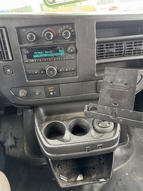 Used 2016 GMC Savana 3500 CUTAWAY G3500 image 13