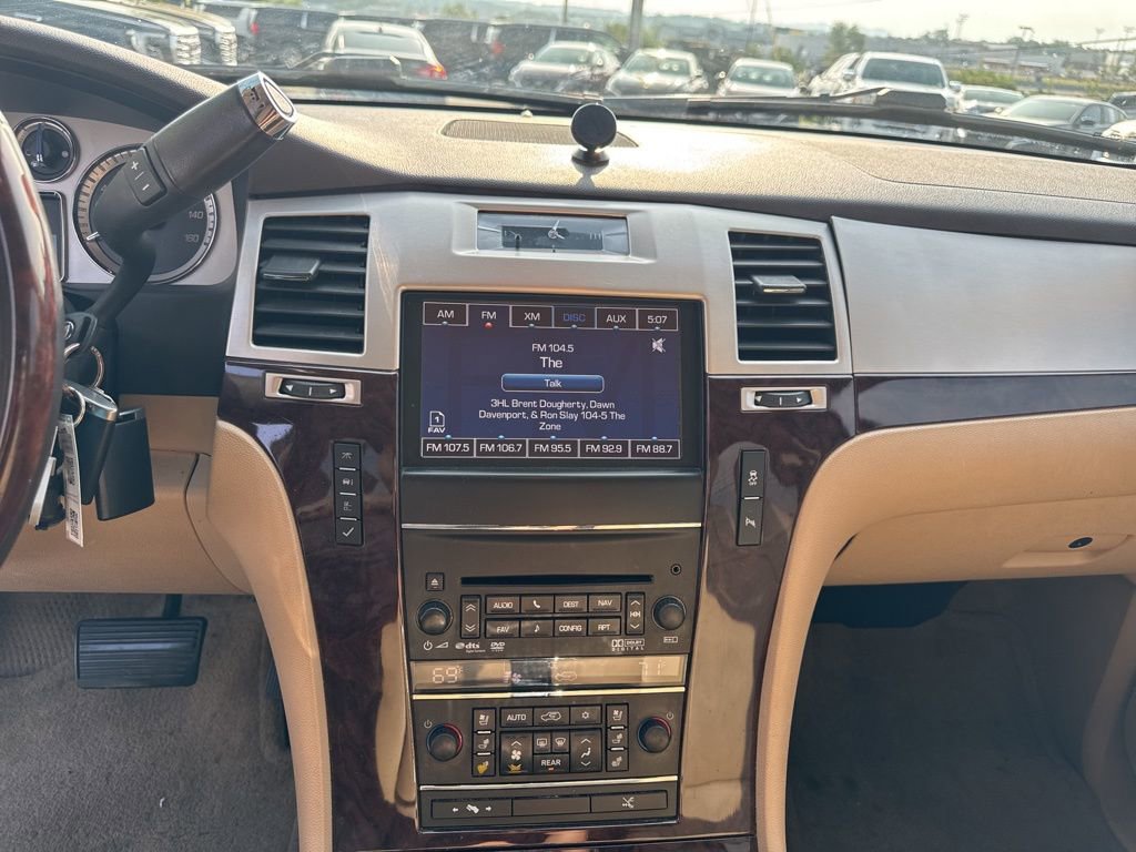 Used 2014 Cadillac Escalade ESV Premium AWD/4WD image 14