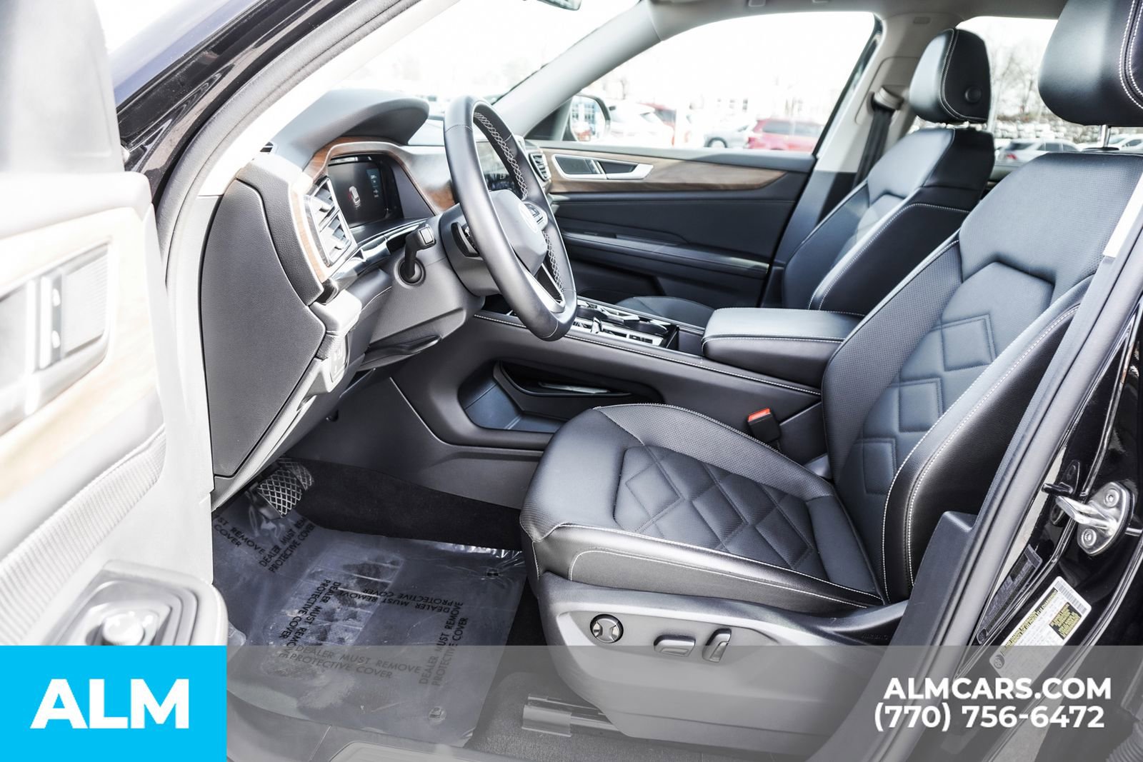 Used 2025 Volkswagen Atlas SE image 20