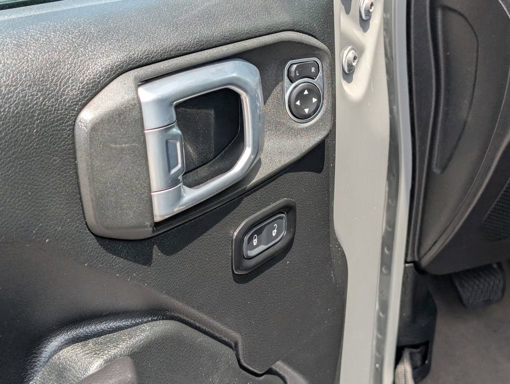 Used 2020 Jeep Wrangler Unlimited Sport S AWD/4WD image 17