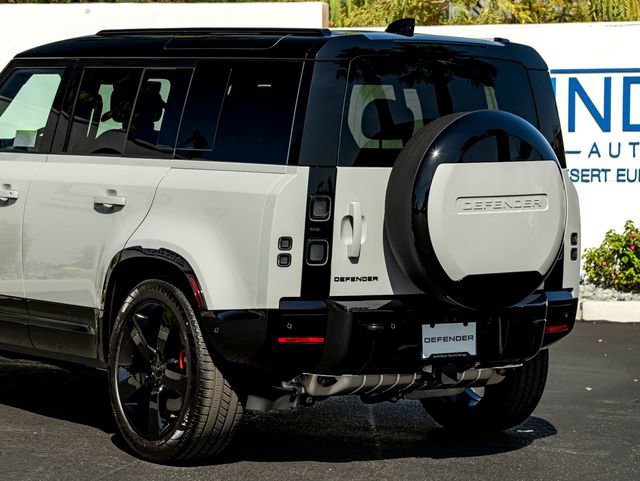 New 2026 Land Rover Defender 110 X AWD/4WD image 10