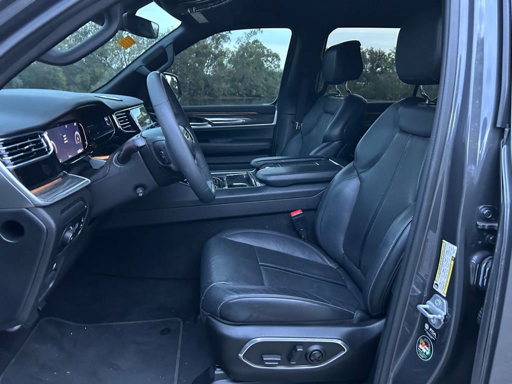 Used 2022 Jeep Wagoneer Series II image 14