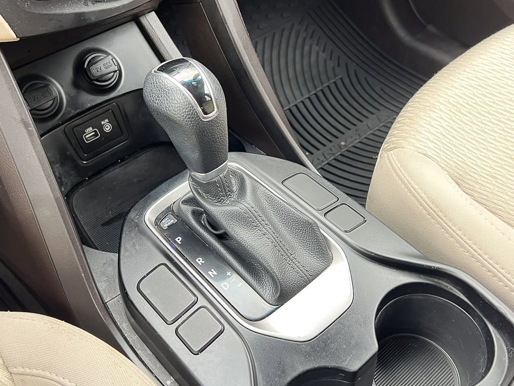 Used 2018 Hyundai Santa Fe Sport image 22