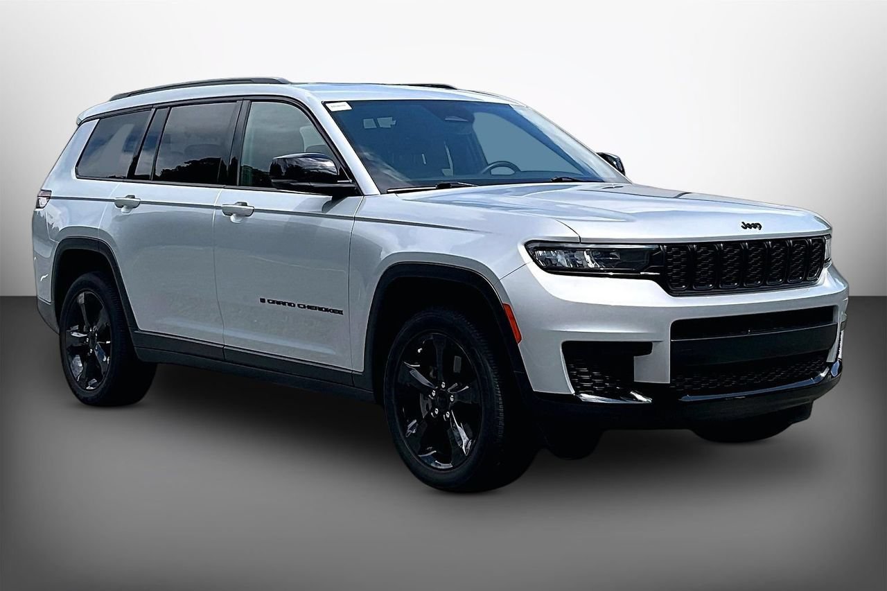 Used 2024 Jeep Grand Cherokee L Altitude