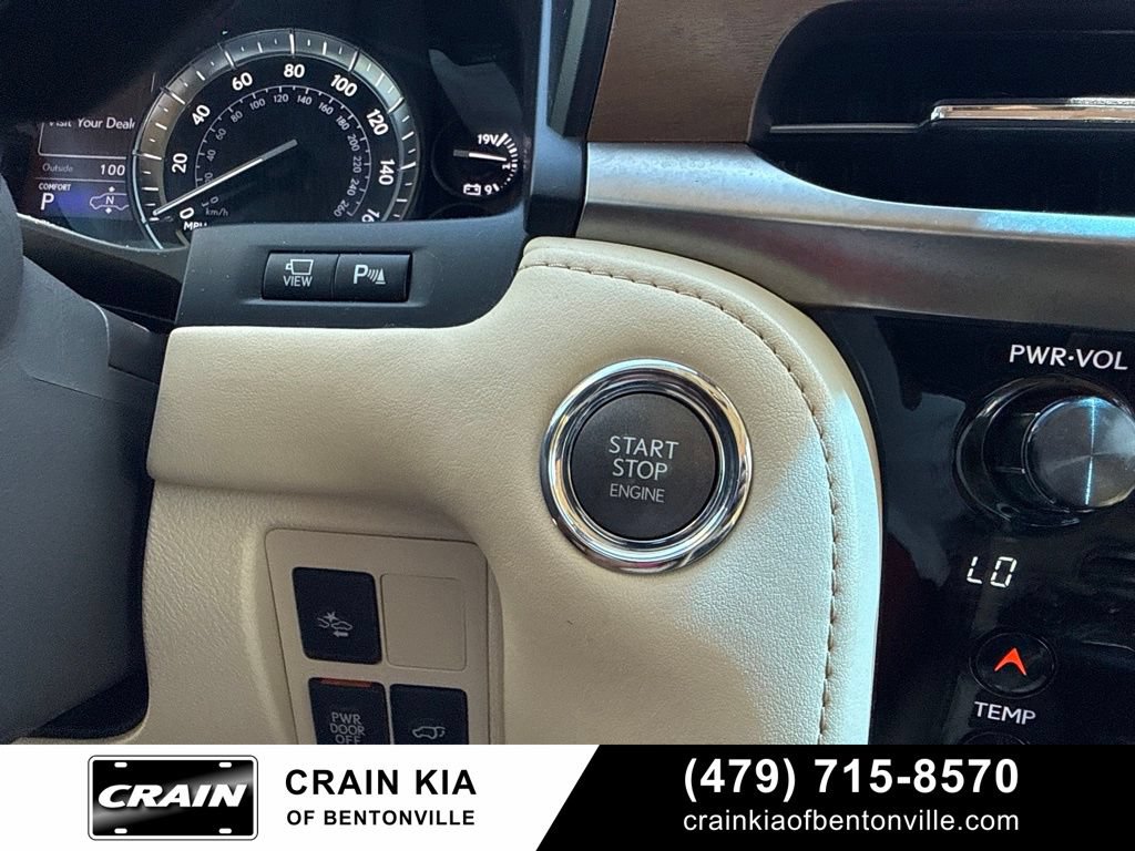 Used 2016 Lexus LX 570 4WD w/ Luxury Package image 24