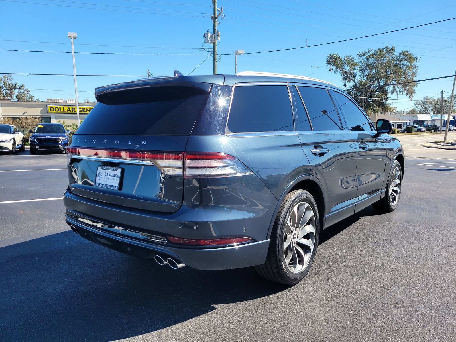 Used 2023 Lincoln Aviator Grand Touring w/ Equipment Group 301A image 6