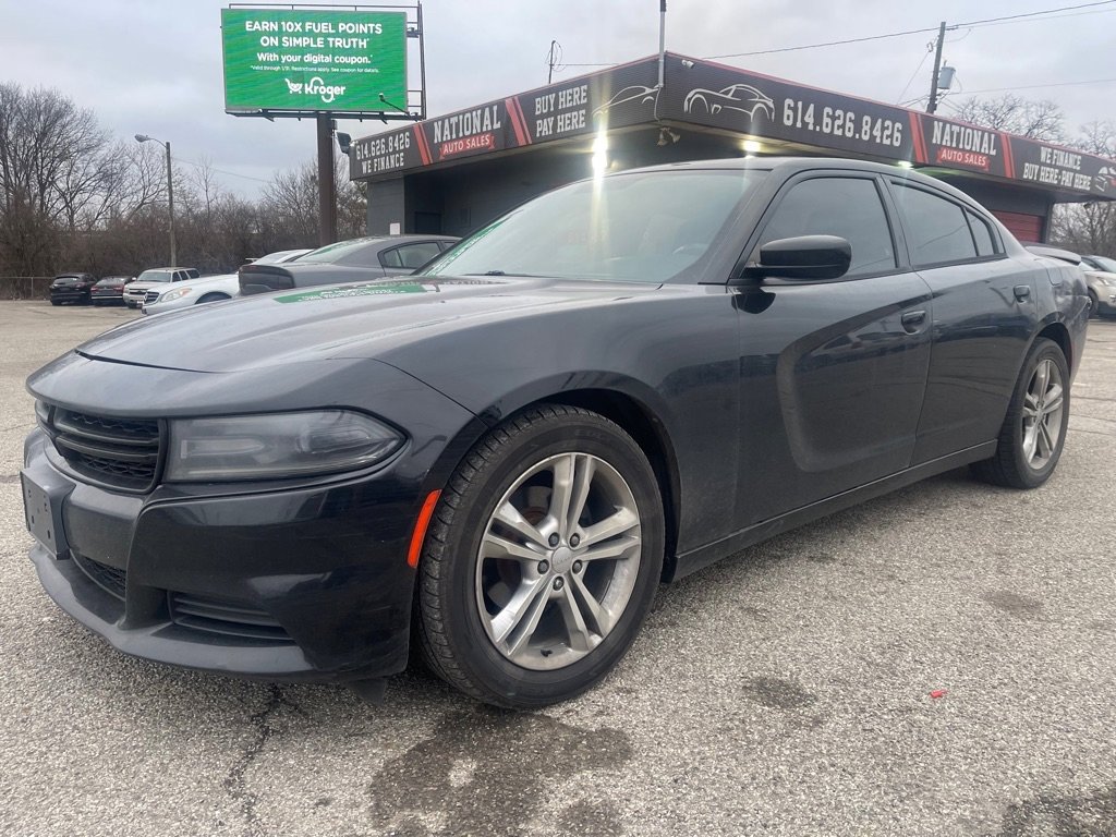 Used 2015 Dodge Charger SE w/ Power Sunroof Group