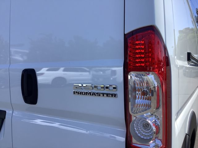 Used 2025 RAM ProMaster 2500 w/ Convenience Group FWD image 32