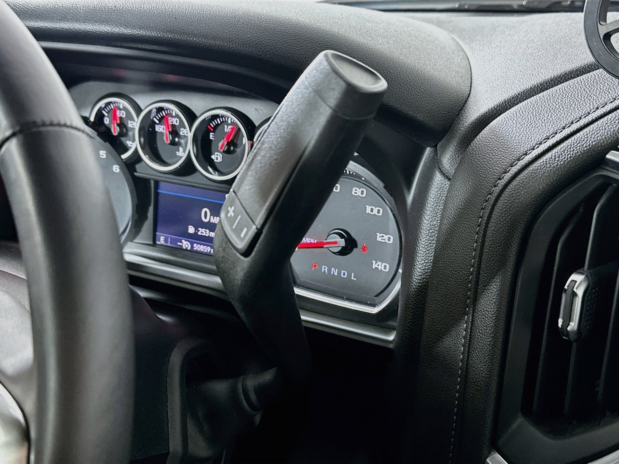 Used 2022 Chevrolet Silverado 1500 LT Trail Boss w/ Convenience Package II AWD/4WD image 16