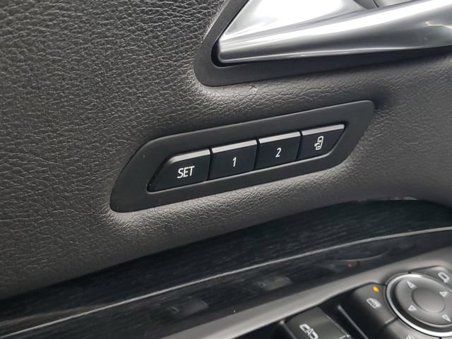Used 2019 Cadillac XT4 Premium Luxury w/ Cold Weather Package AWD/4WD image 24