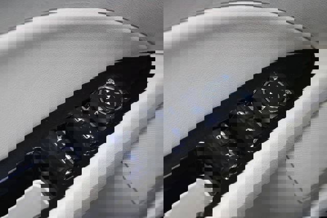 Used 2014 Ford Fusion Energi SE image 10