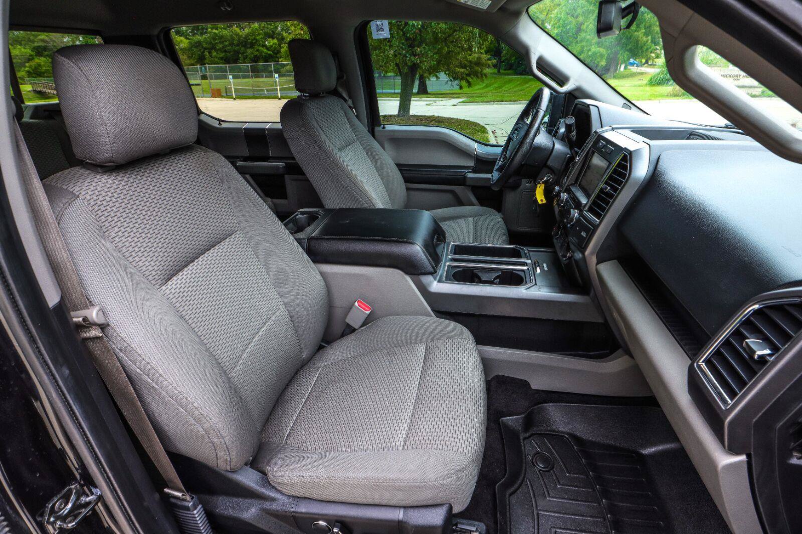 Used 2015 Ford F150 XLT w/ Equipment Group 302A Luxury RWD image 37