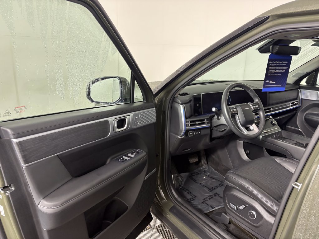 Used 2024 Hyundai Santa Fe Limited AWD/4WD image 11