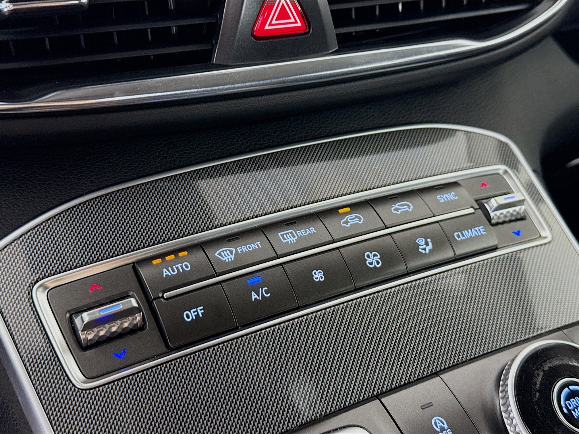 Used 2022 Hyundai Santa Fe SEL w/ Convenience Package image 17