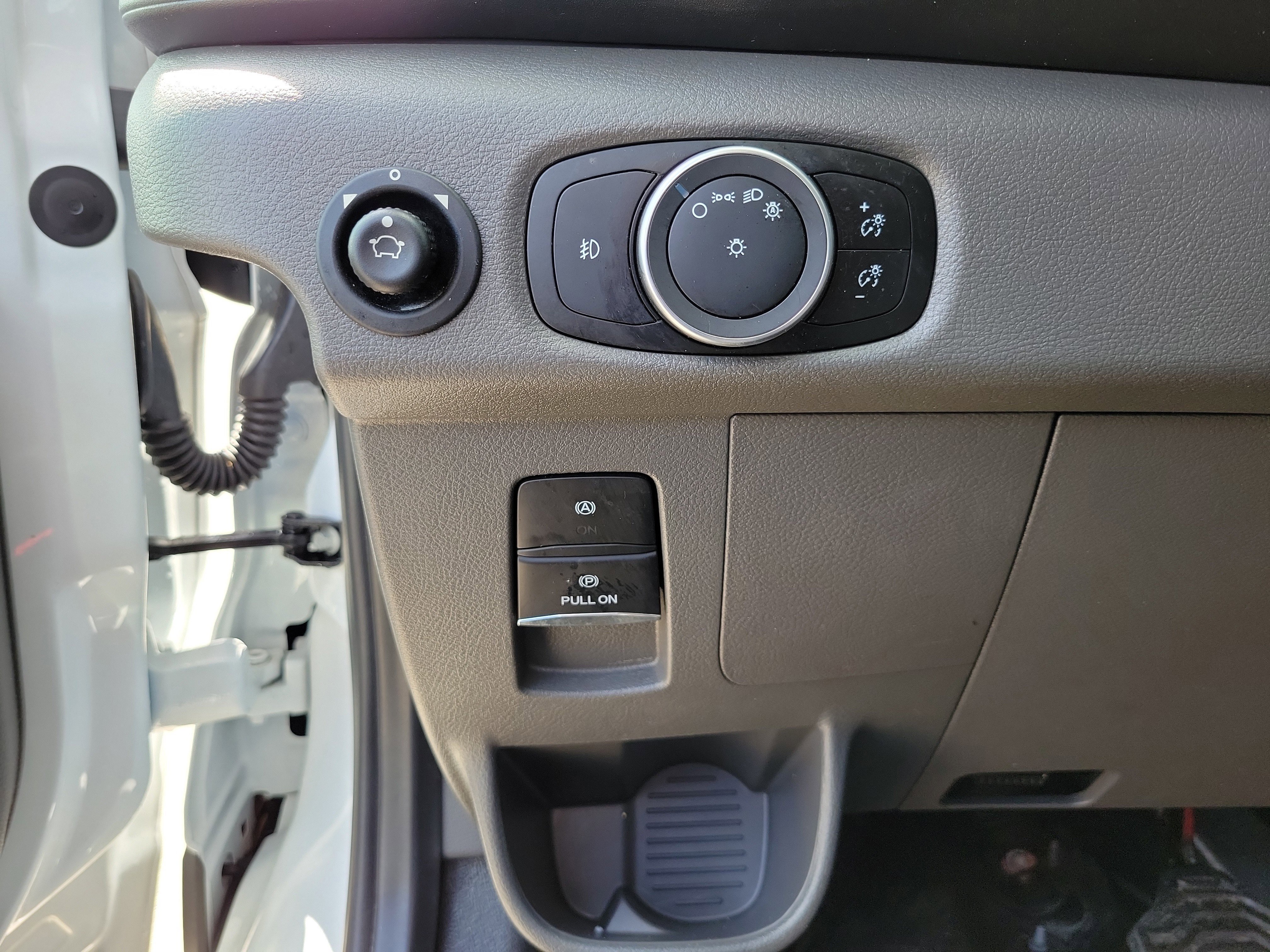 Used 2024 Ford Transit 250 Low Roof w/ Exterior Upgrade Package RWD image 24