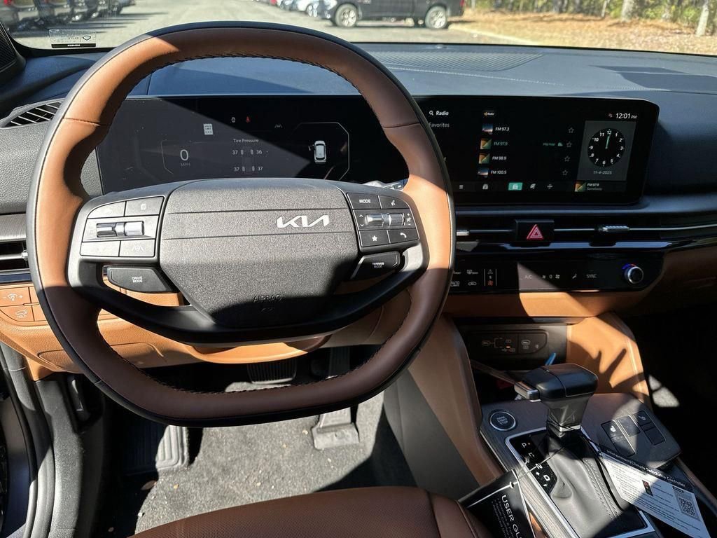 New 2026 Kia Sportage X-Line w/ X-Line Technology Package image 11