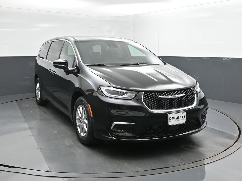 New 2026 Chrysler Pacifica Select image 22