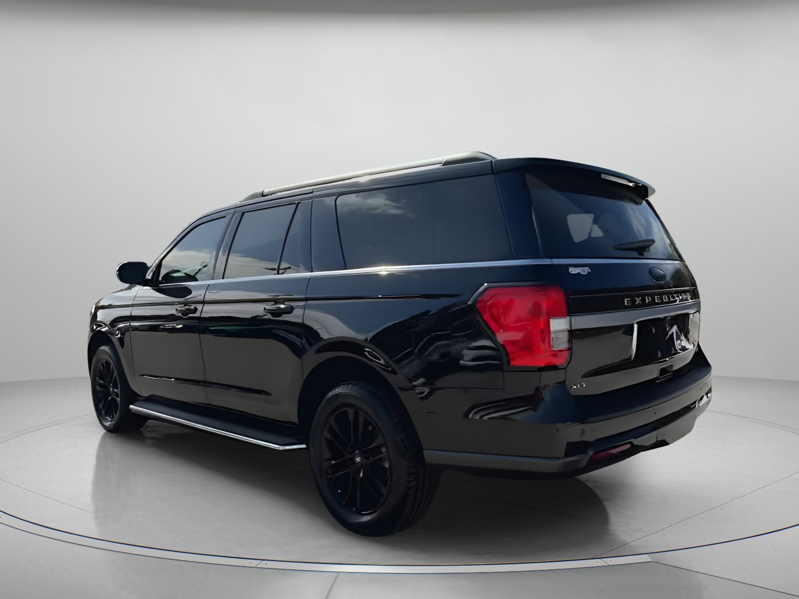 Certified 2022 Ford Expedition Max XLT image 21