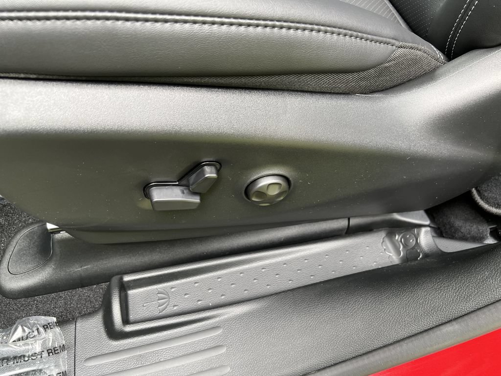 New 2026 Chrysler Pacifica Select FWD image 18