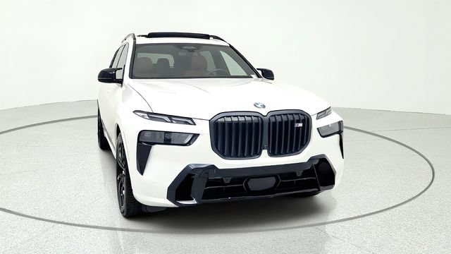 Used 2023 BMW X7 M60i AWD/4WD image 2