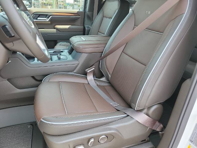New 2026 GMC Sierra 2500 Denali w/ Denali Reserve Package AWD/4WD image 13