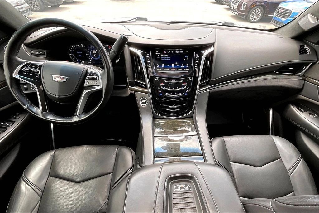 Used 2019 Cadillac Escalade ESV Platinum AWD/4WD image 21