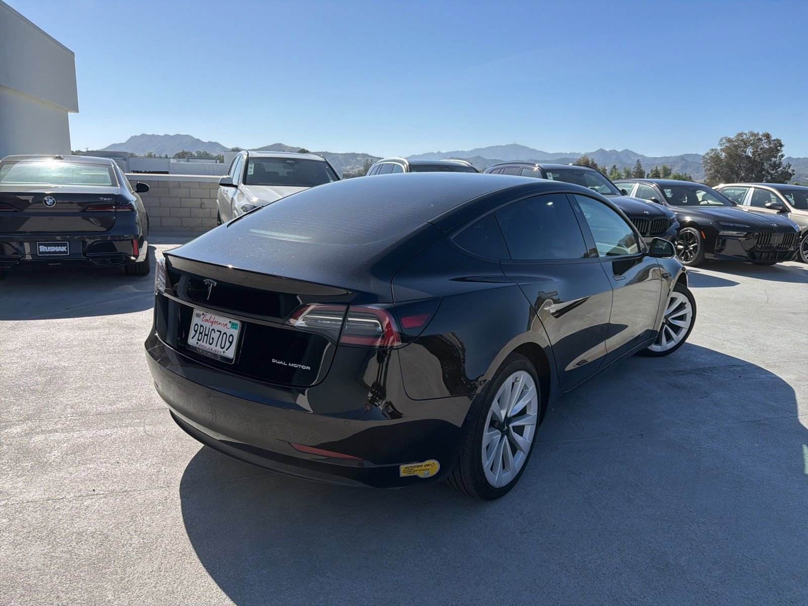 Used 2022 Tesla Model 3 Long Range AWD/4WD image 4