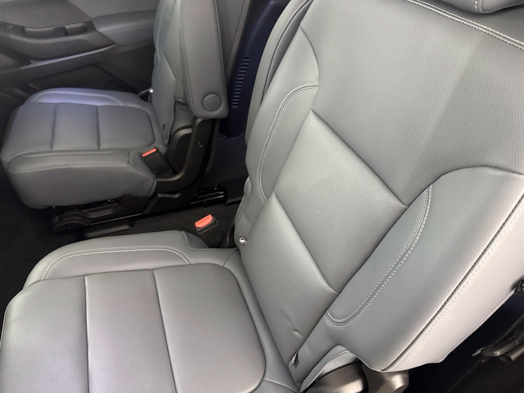 Used 2021 Chevrolet Traverse Premier AWD/4WD image 27