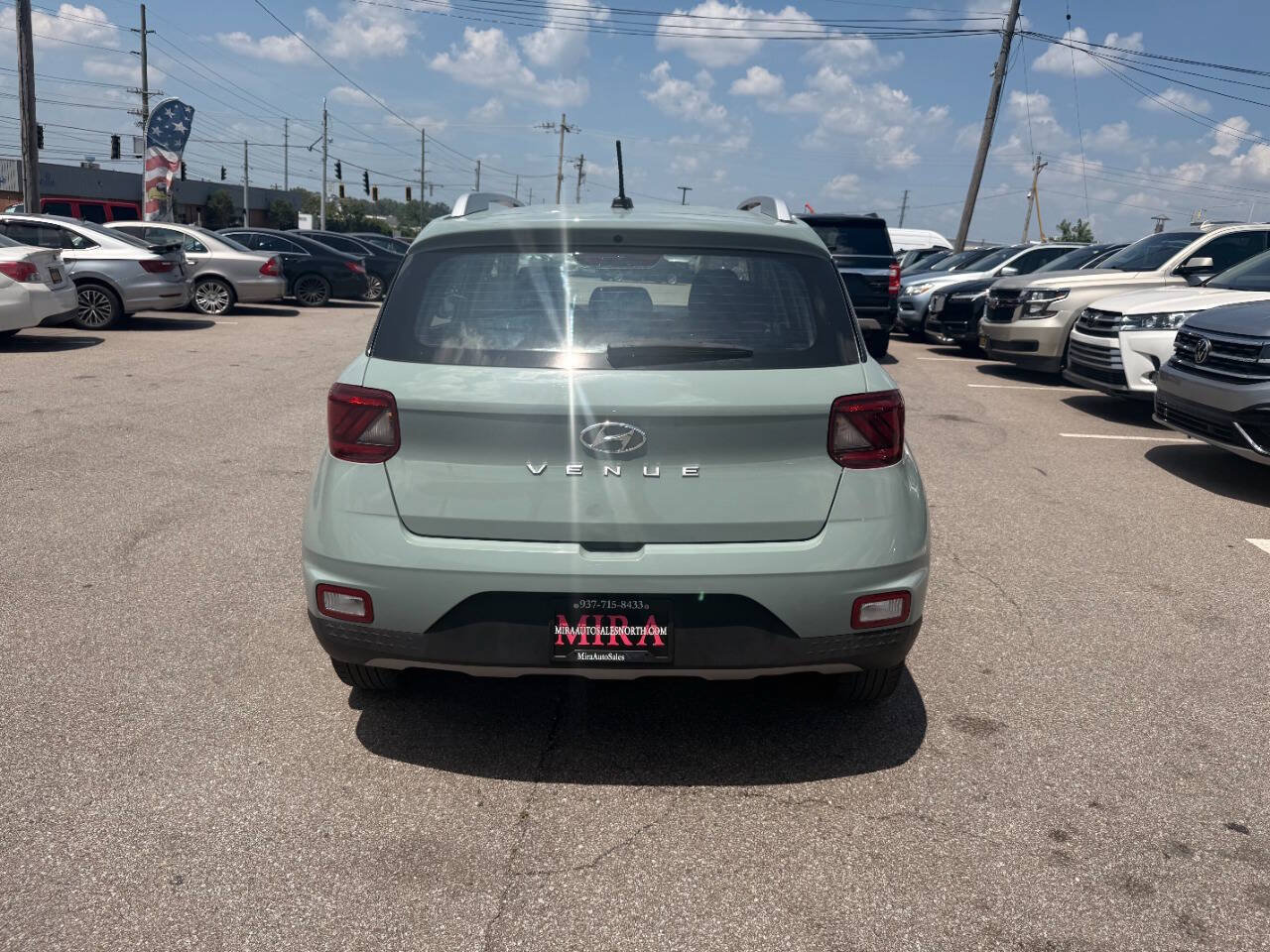 Used 2025 Hyundai Venue SEL FWD image 7