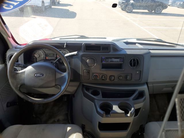 Used 2015 Ford E-350 and Econoline 350 Super Duty w/ Exterior Upgrade Package image 28