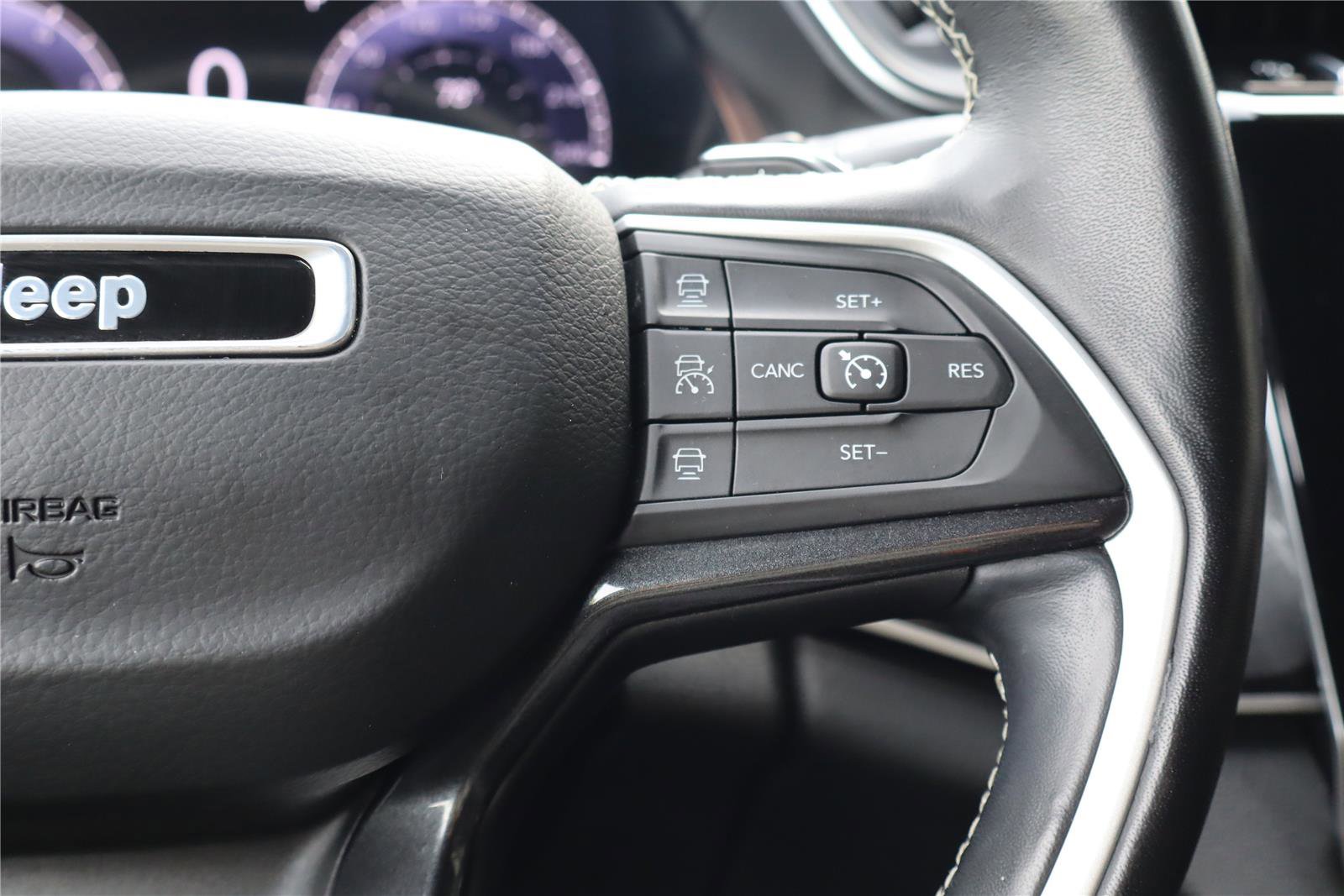 Used 2021 Jeep Grand Cherokee L Laredo AWD/4WD image 17