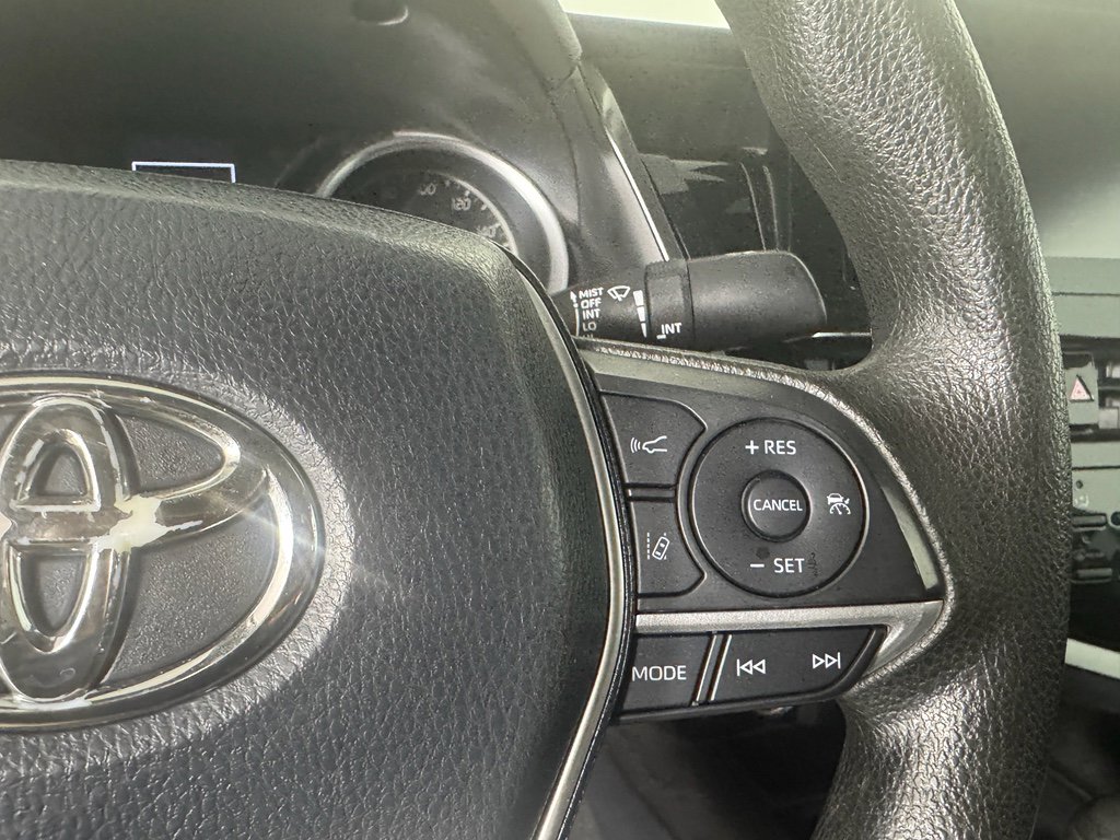 Used 2021 Toyota Camry LE image 21