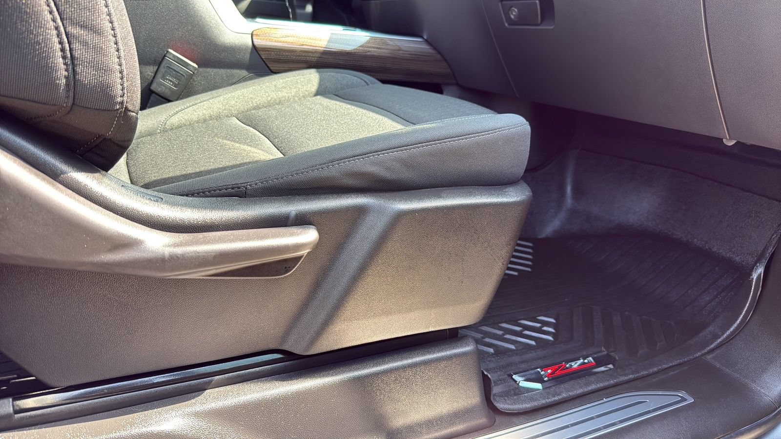 Used 2026 Chevrolet Silverado 1500 LT Trail Boss w/ Convenience Package II AWD/4WD image 25