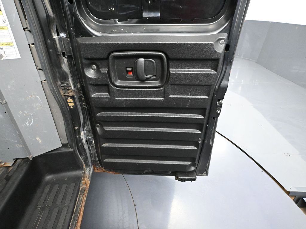 Used 2018 GMC Savana 2500 image 34