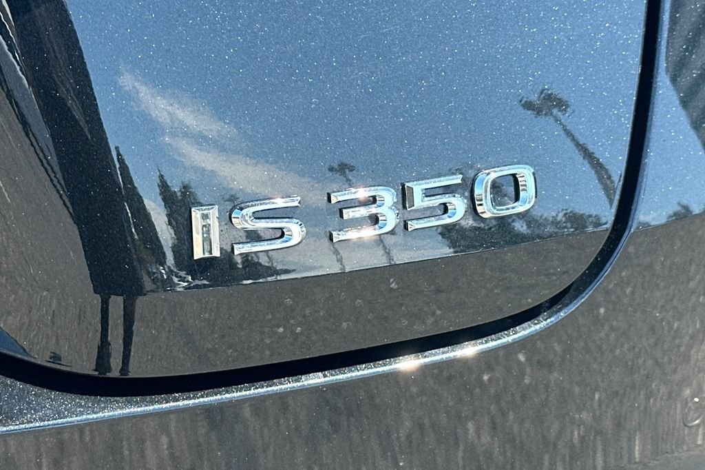 Used 2025 Lexus IS 350 F Sport RWD image 32