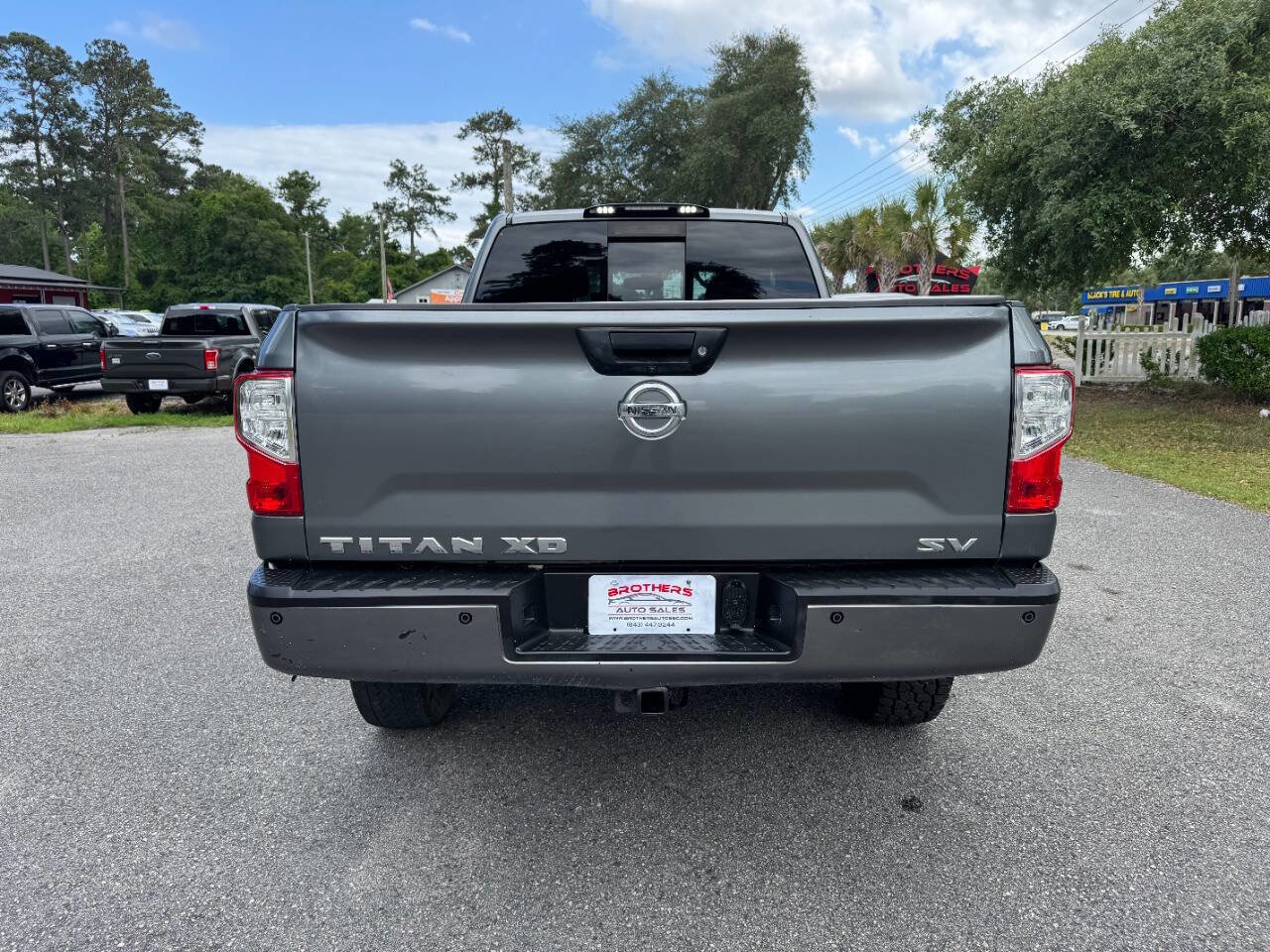 Used 2017 Nissan Titan SV RWD image 34
