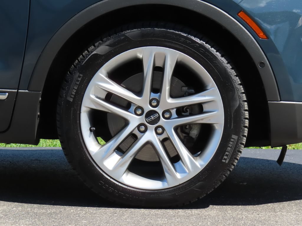 Used 2019 Lincoln MKC Reserve AWD/4WD image 16