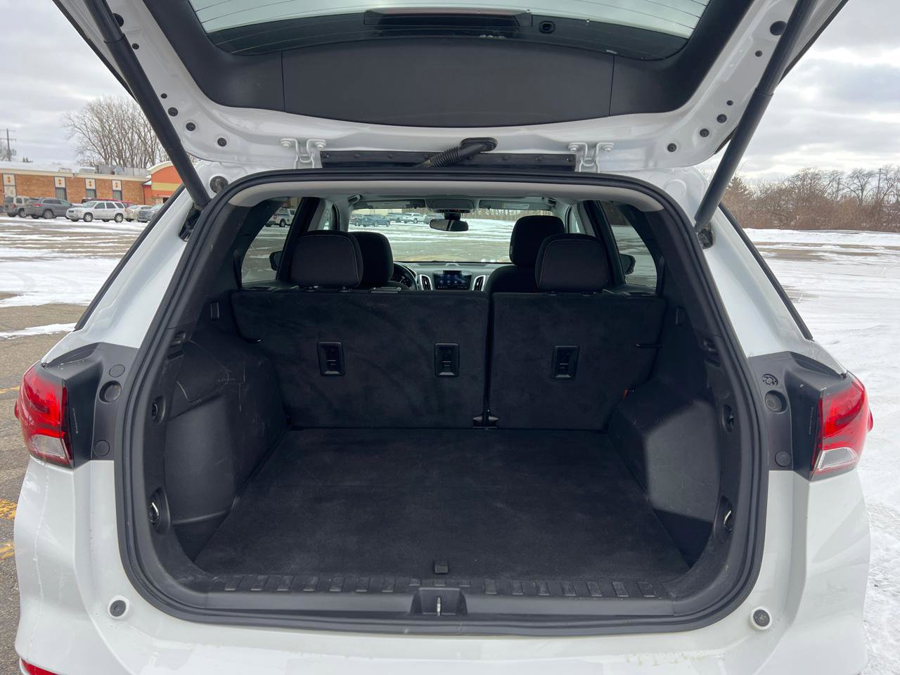 Used 2022 Chevrolet Equinox LT image 37