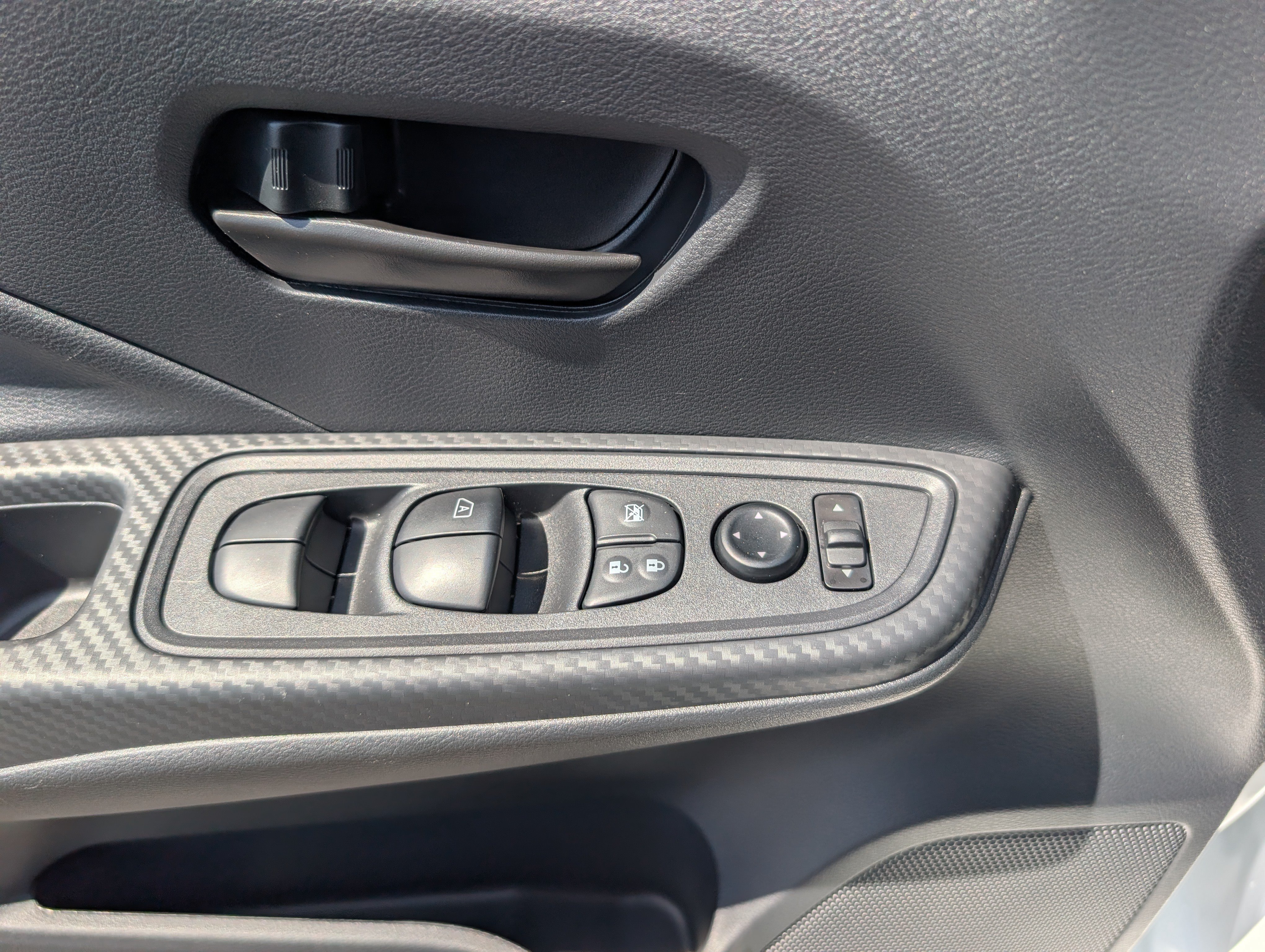 Certified 2025 Nissan Versa S w/ S Plus Package FWD image 17