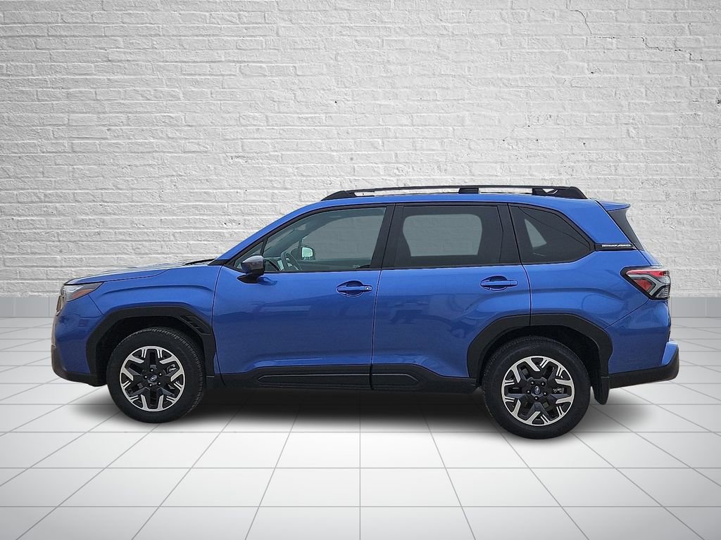 Used 2026 Subaru Forester Premium AWD/4WD image 2