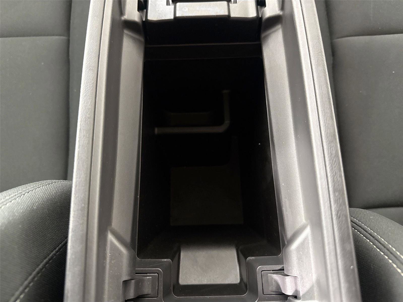 Used 2023 Nissan Rogue S FWD image 30