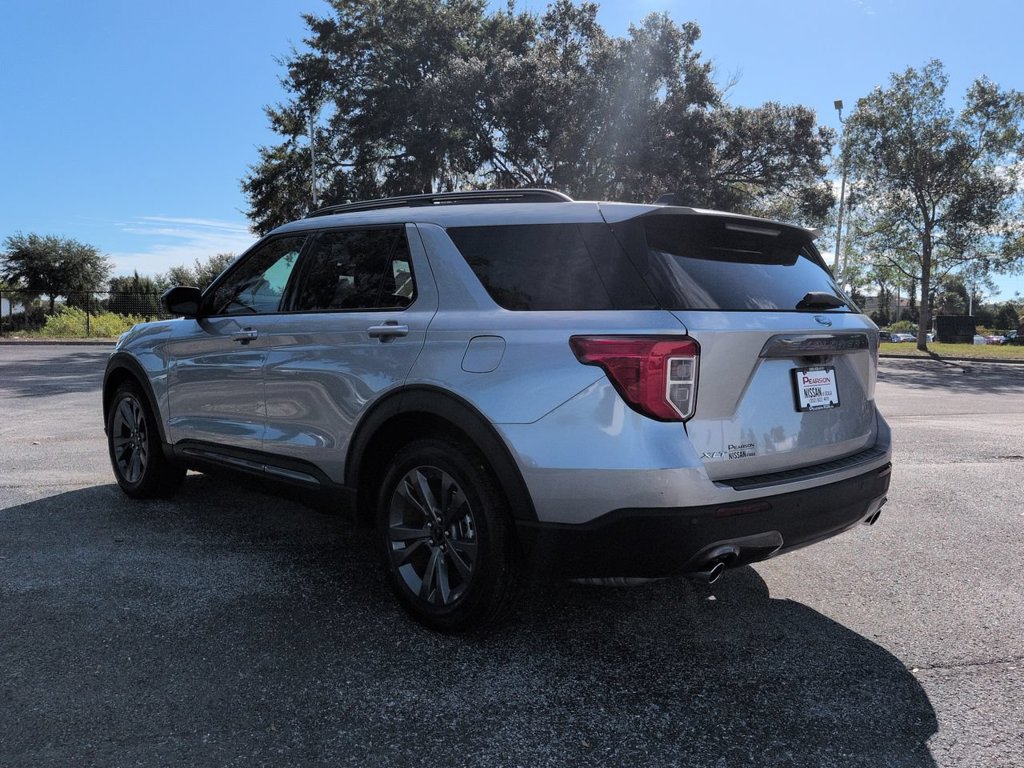 Used 2023 Ford Explorer XLT w/ Equipment Group 202A RWD image 6