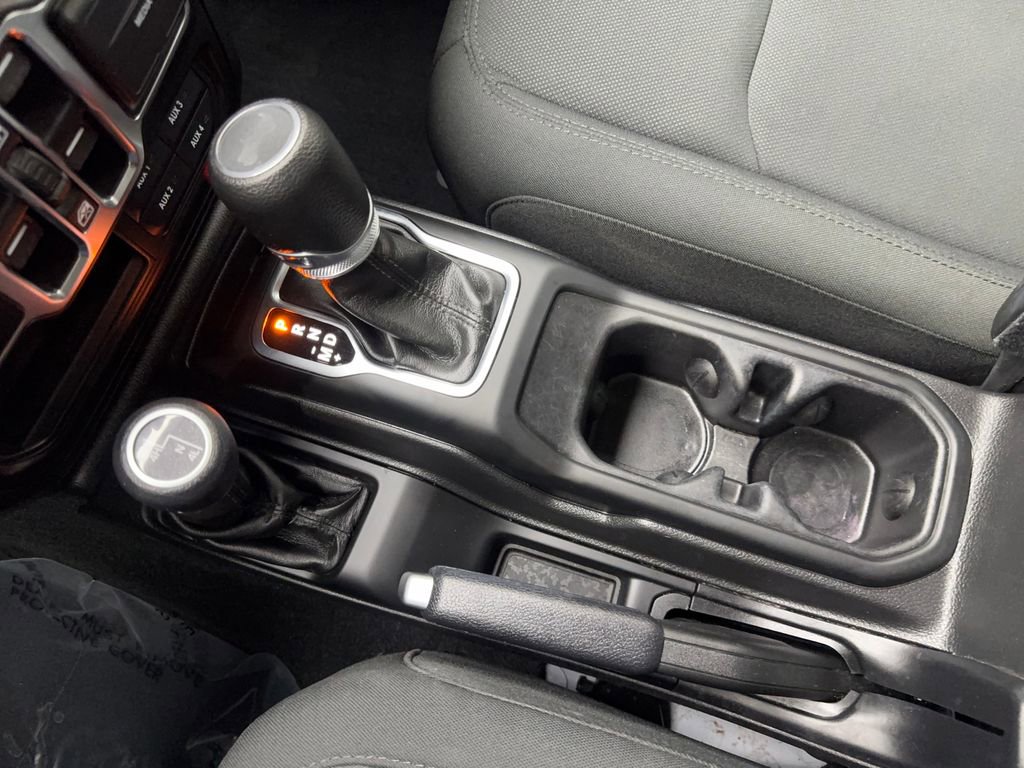 Used 2022 Jeep Wrangler Unlimited Sport image 63